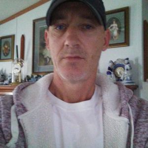 Meet your Posher, Troy